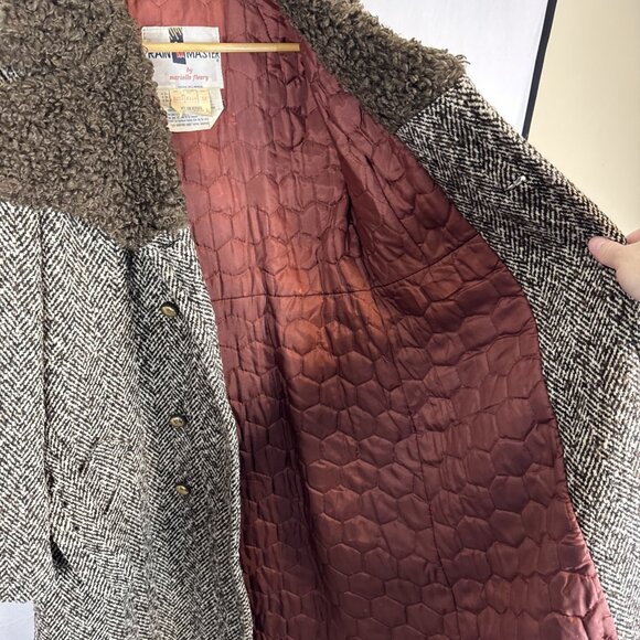 Vintage Marielle Fleury Wool Tweed Coat Faux Shearling Trim Belted Women 12 60s - Picture 8 of 9